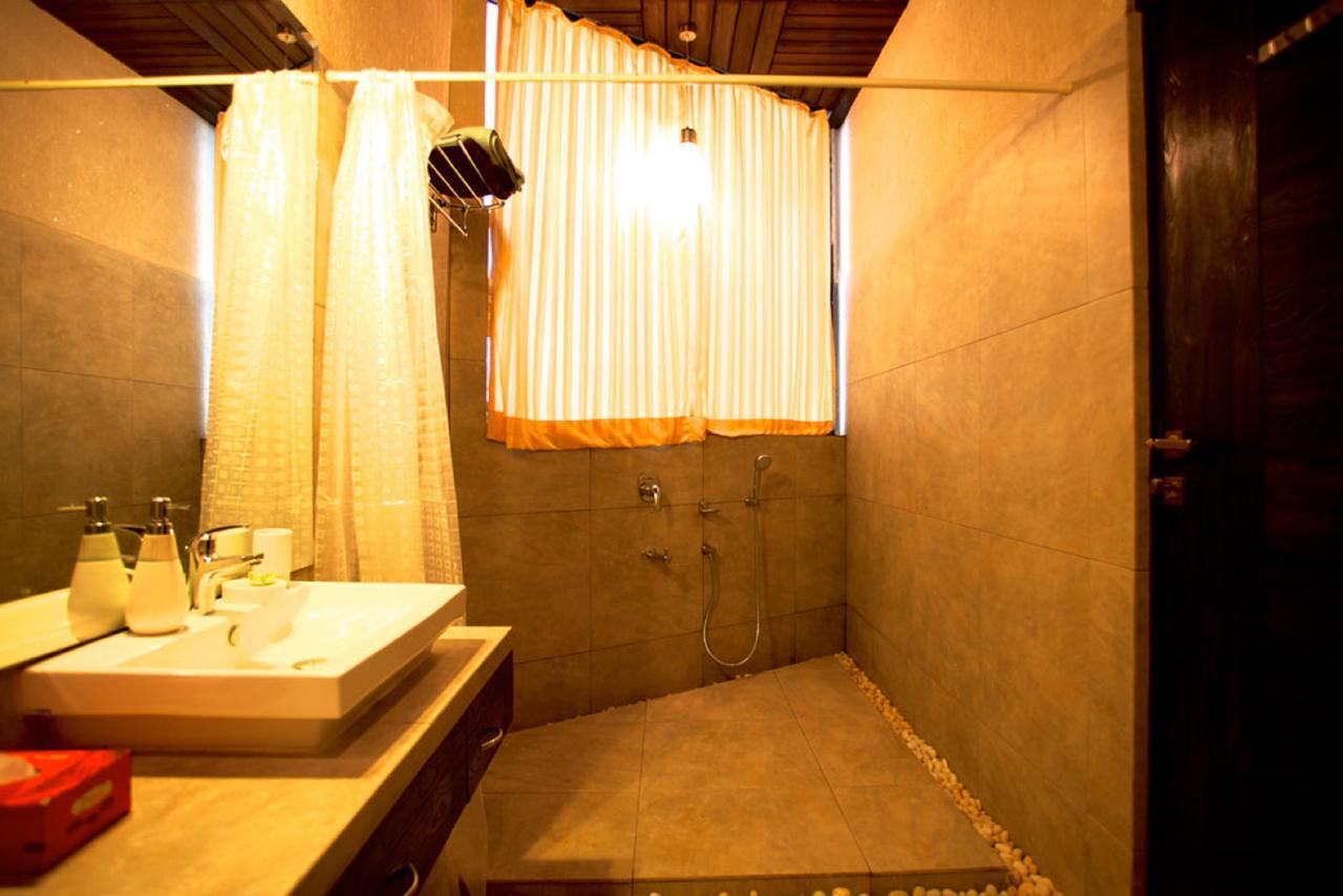 Kino Lakeside Chalet Hotel Lonavla Zewnętrze zdjęcie