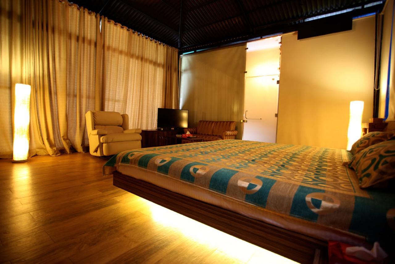 Kino Lakeside Chalet Hotel Lonavla Zewnętrze zdjęcie