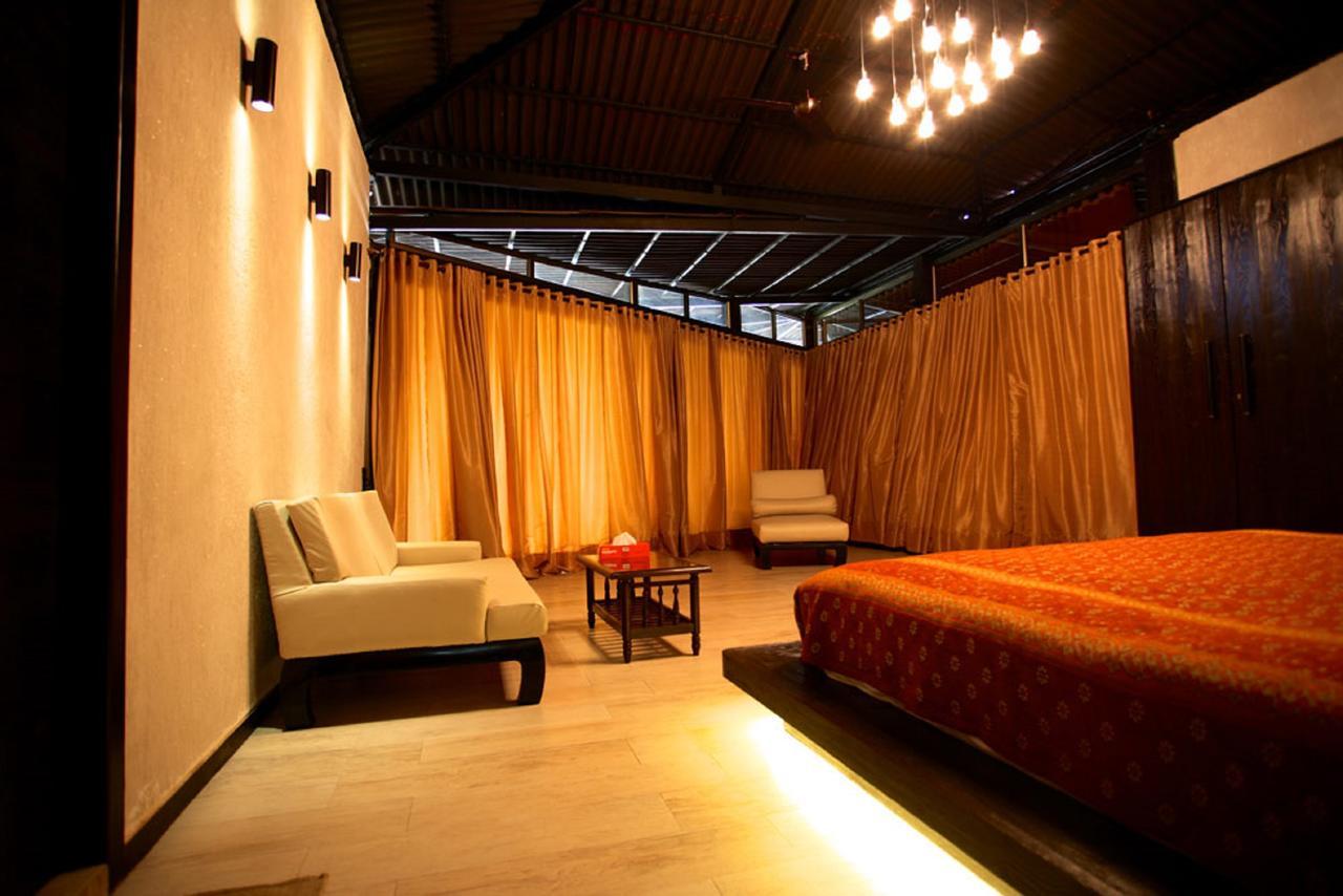 Kino Lakeside Chalet Hotel Lonavla Zewnętrze zdjęcie